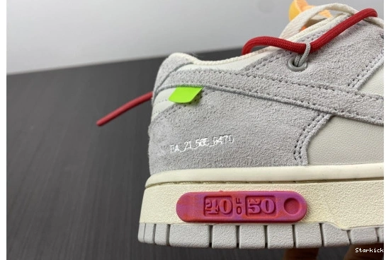 O-W Lot DJ0950-103 Dunk Low Nike 40 1010